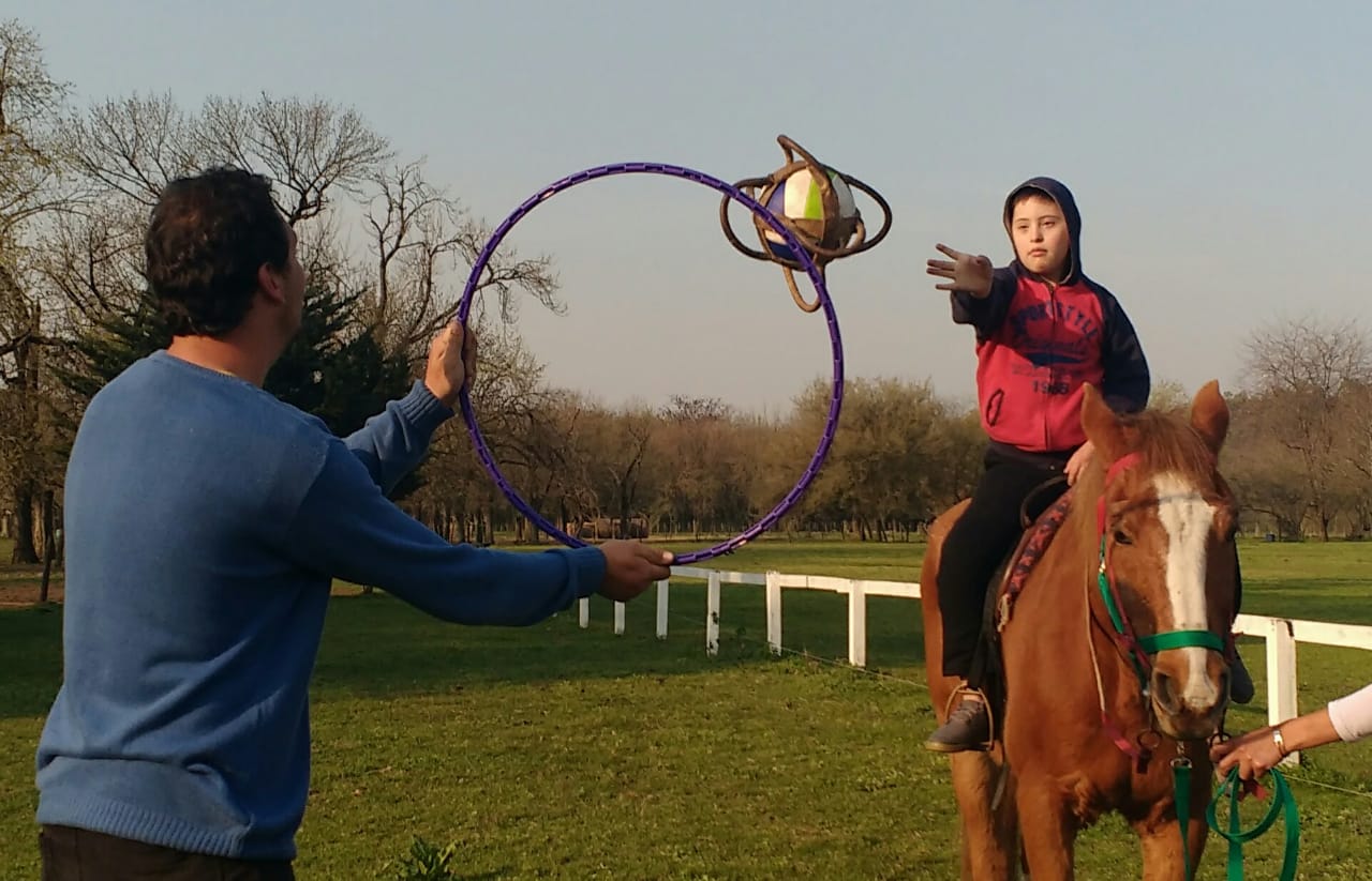 Centro de Equinoterapia en el Campo Argentino de Pato