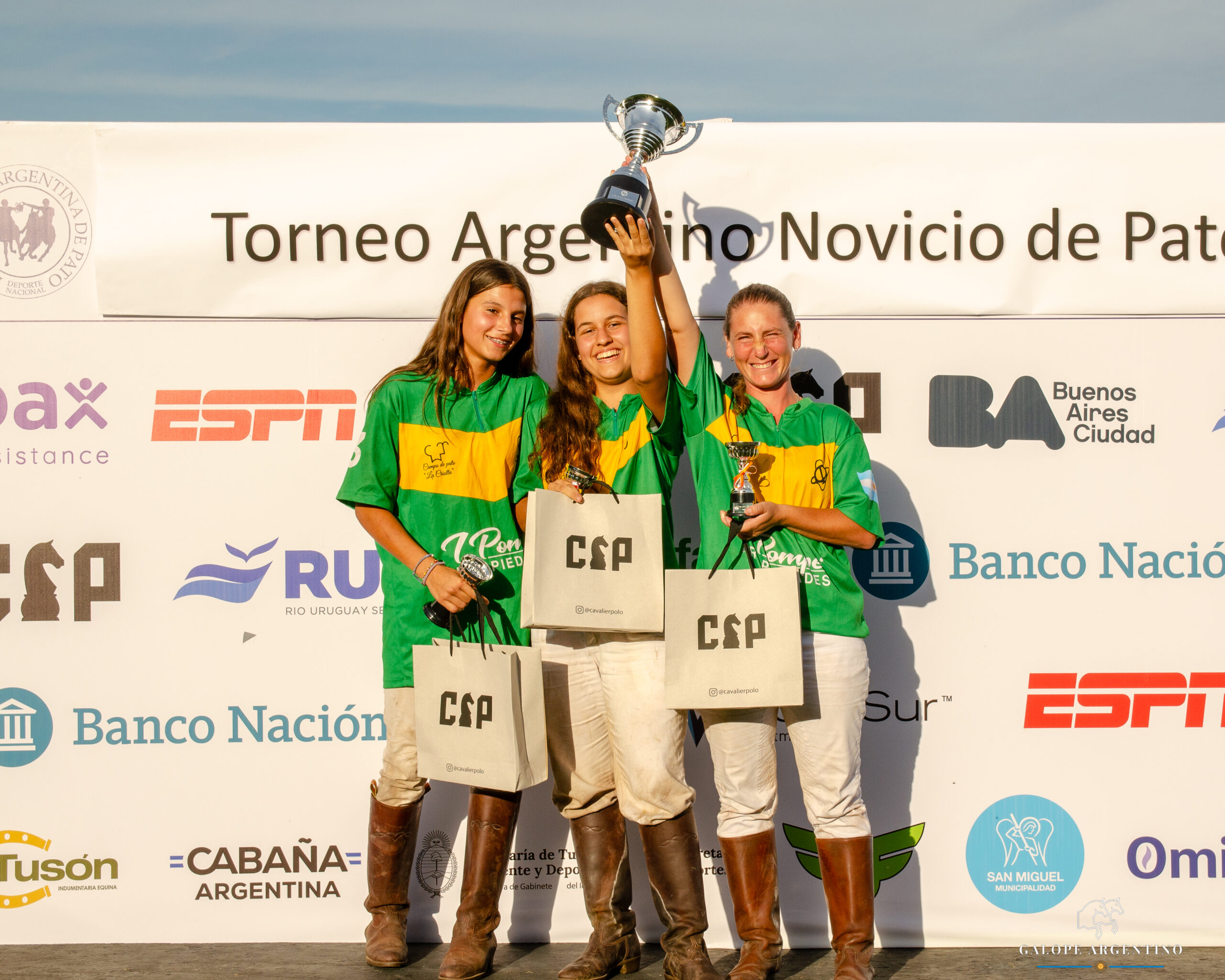 LA ROMPIERON!! EMPEZÓ LA LIGA DE PATO FEMENINO